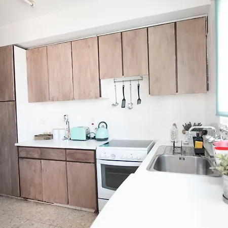Апартаменты Glabur - The Cozy 2 Bdr - City, Free Parking & Wifi, Welcomes You!!! Никосия
